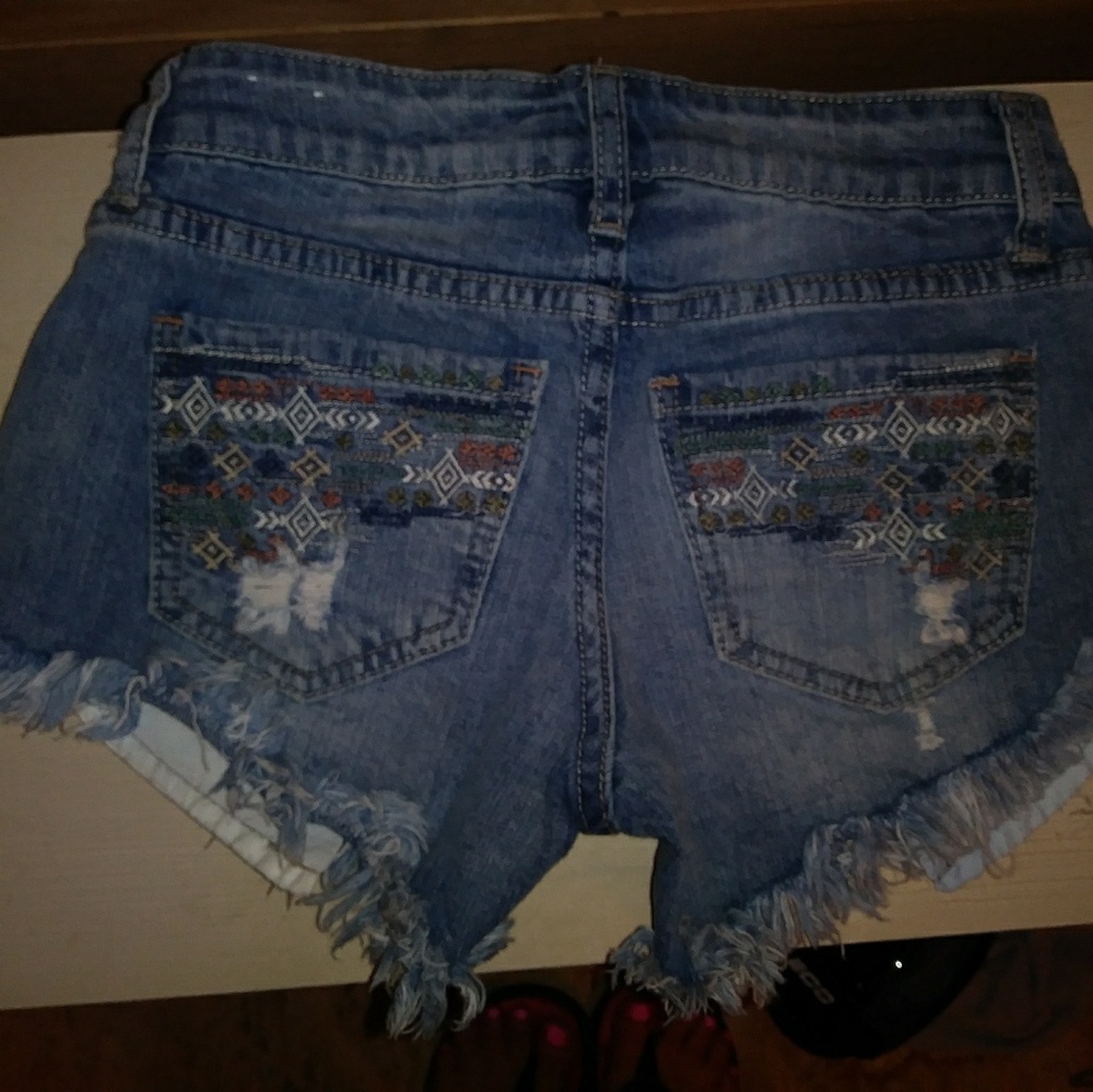 Blue jean cutoff shorts